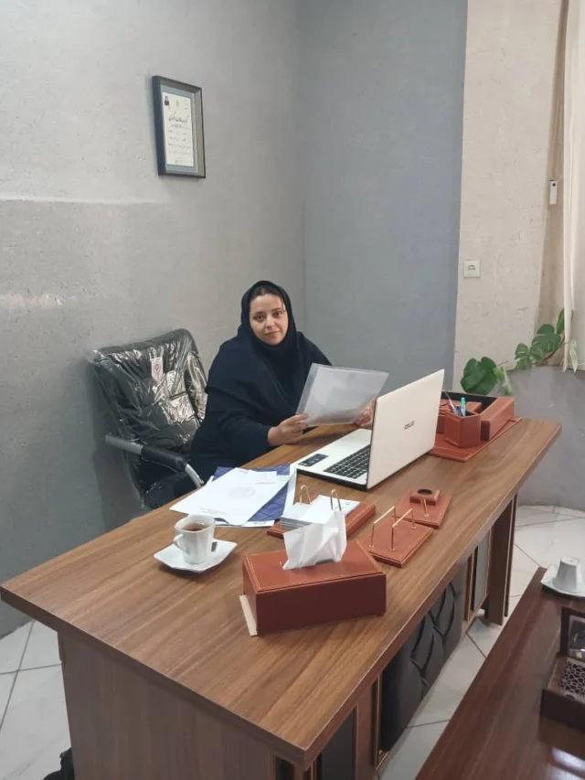 خانم هما پوستچی
