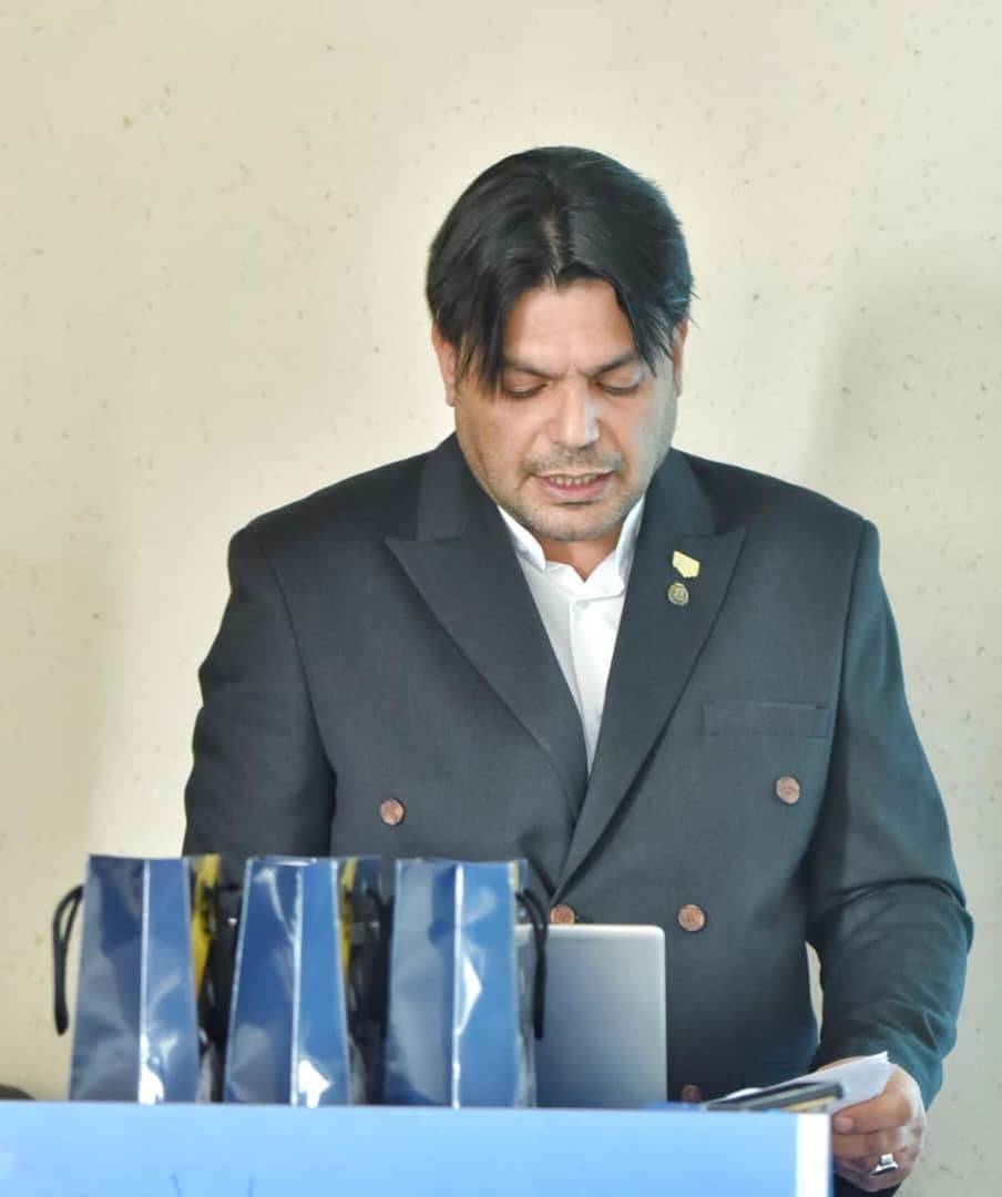 آقای اطمینان