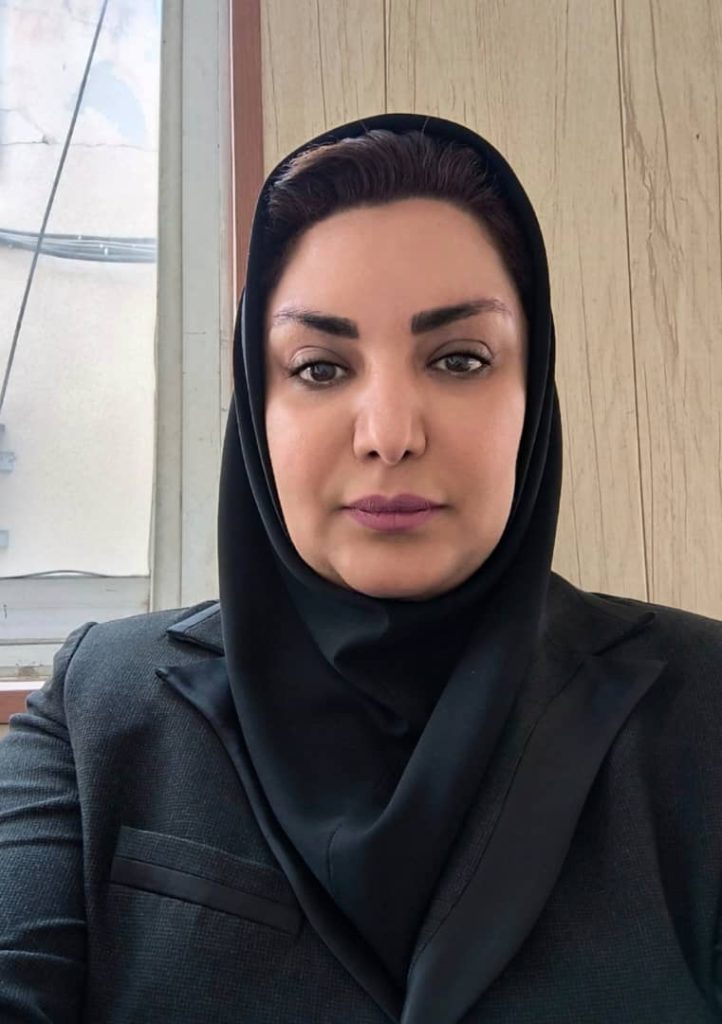 زهرا دبیری