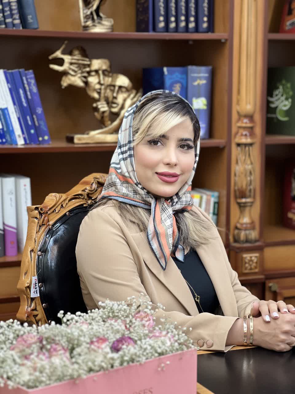زهرا عزیزی