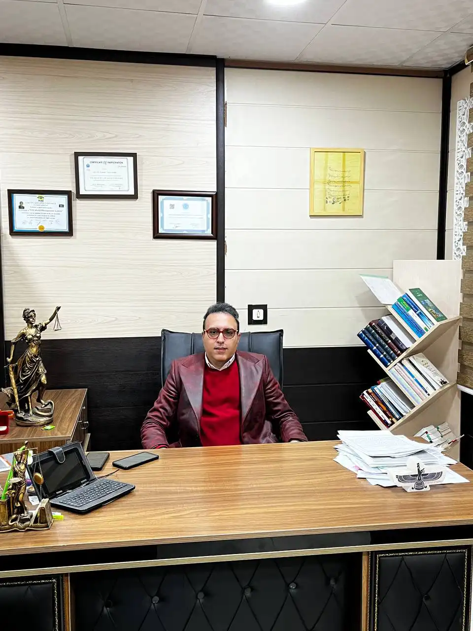 آقای وکیل زاده